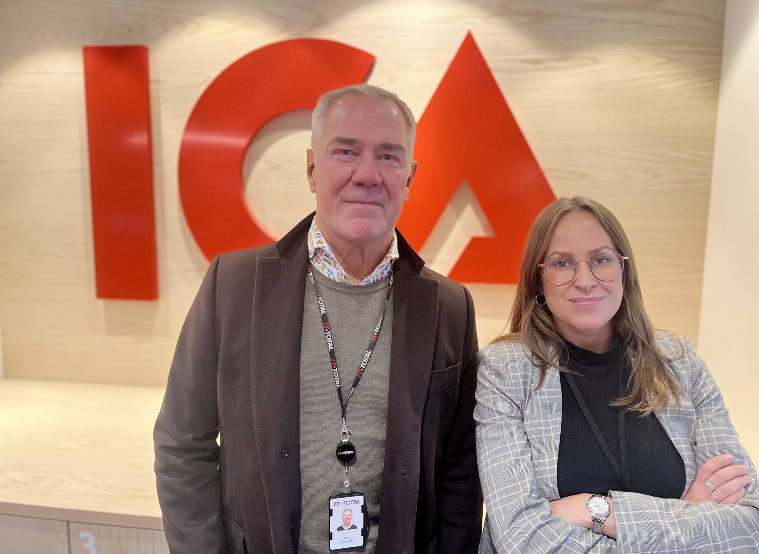 IT-Total höll föreläsning på ICA som en del av ICAs Cyber Security Month för att höja säkerhetsmedvetenheten och kompetensen inom digital säkerhet.