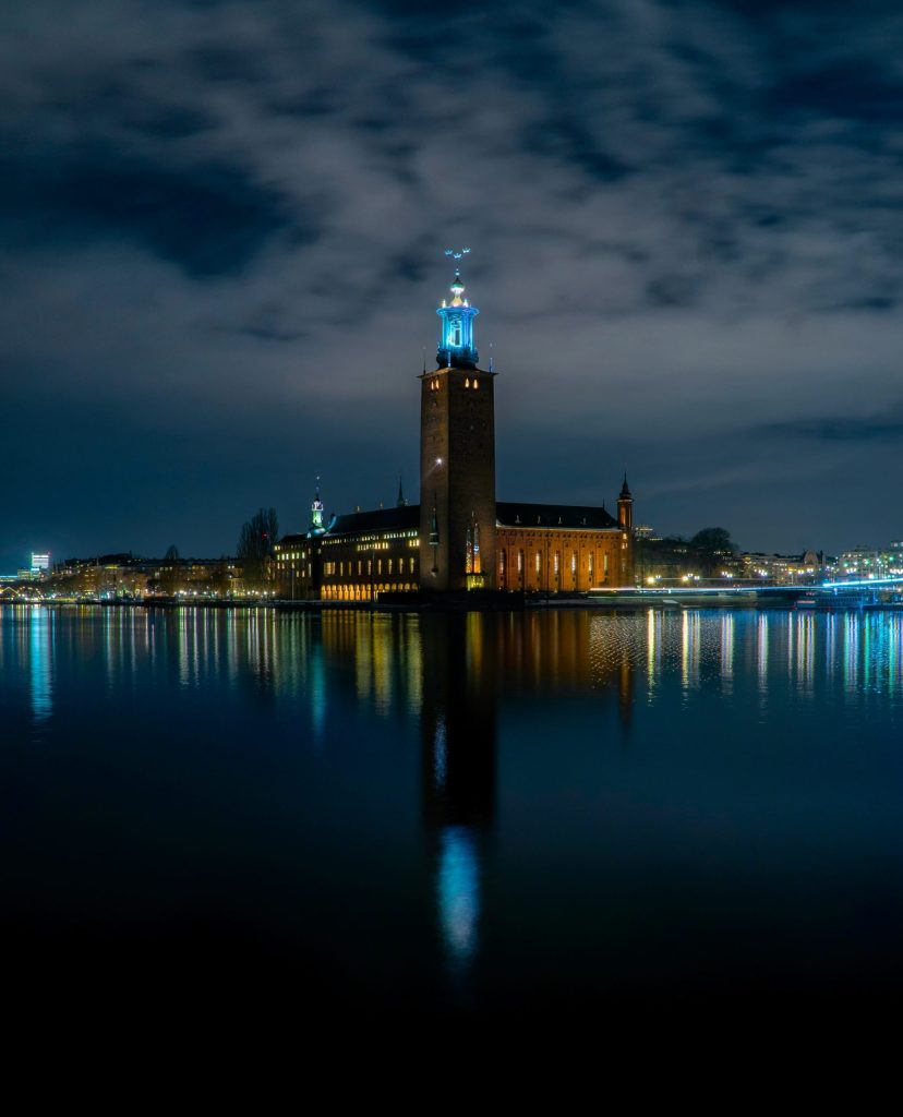 Uppsjö av överbelastningsattacker mot svenska verksamheter